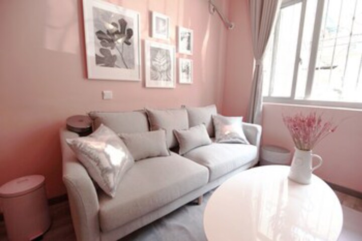 Room 6 of 23