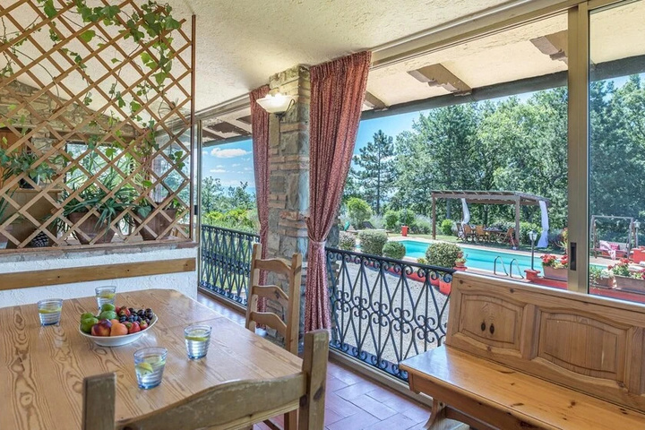 Terrace/Patio 7 of 21