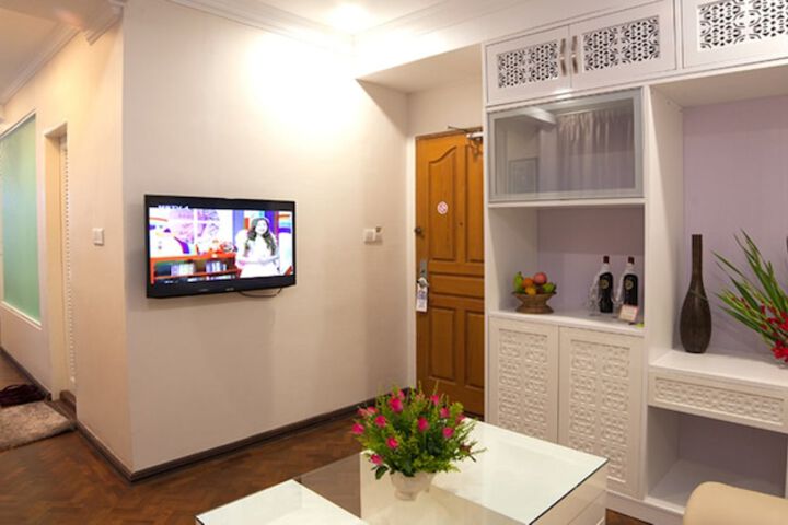 Room 27 of 64