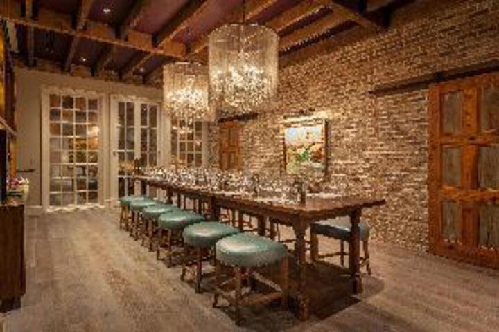 Dining 20 of 41