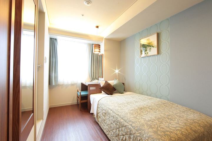 Room 20 of 93
