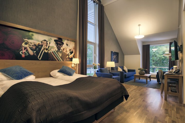 Room amenity