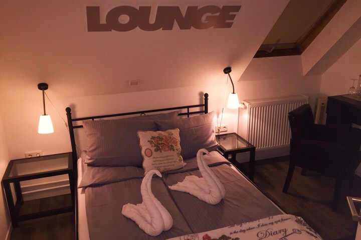 Room 8 of 54
