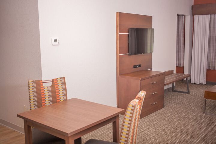 Room 13 of 43