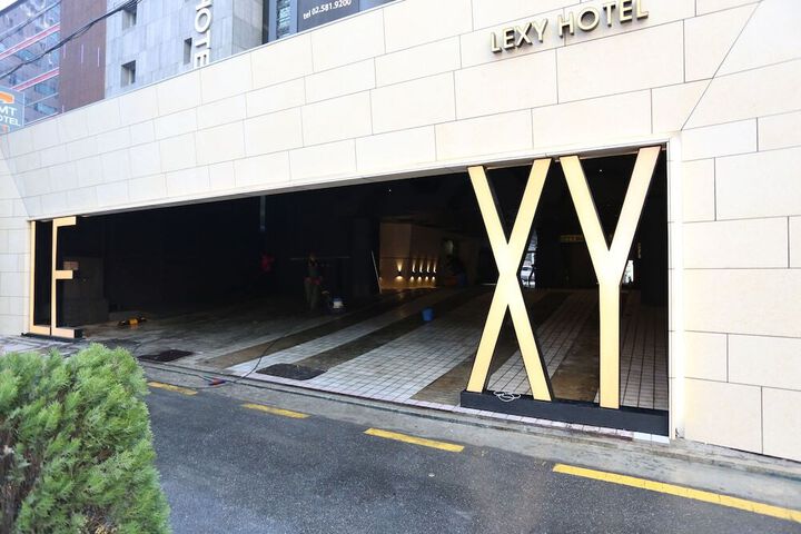 LEXY HOTEL