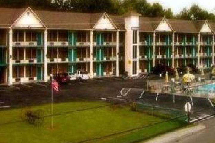 Image of River Lodge South