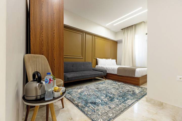 Room 27 of 74