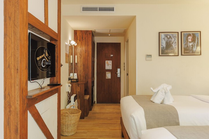 Room 75 of 193