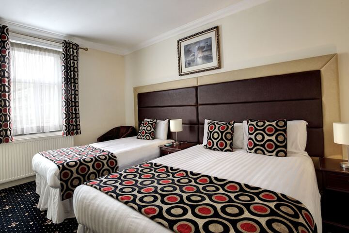 Room 7 of 38