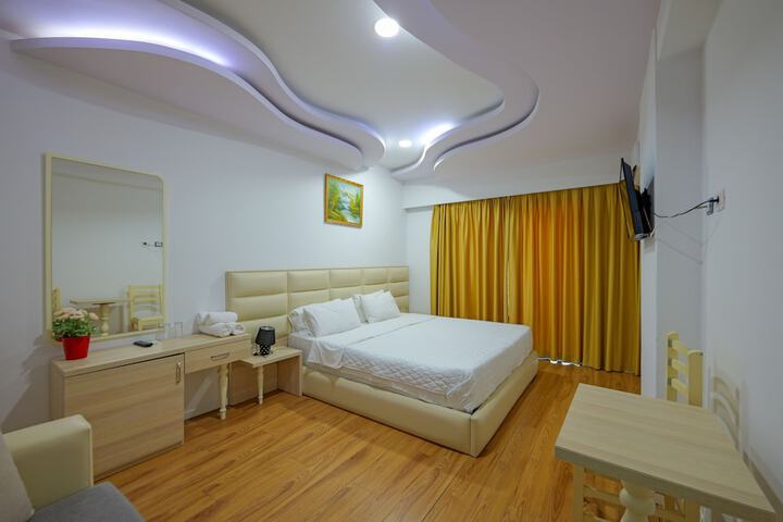 Room 38 of 119