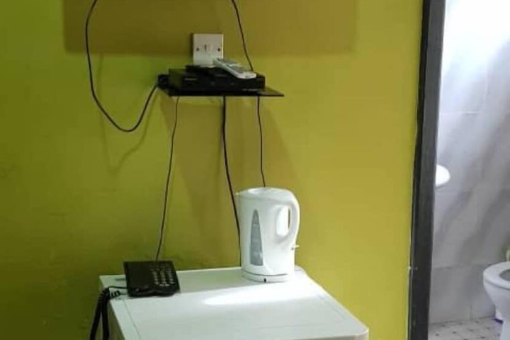 Room 9 of 17
