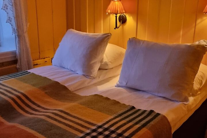Room 25 of 62