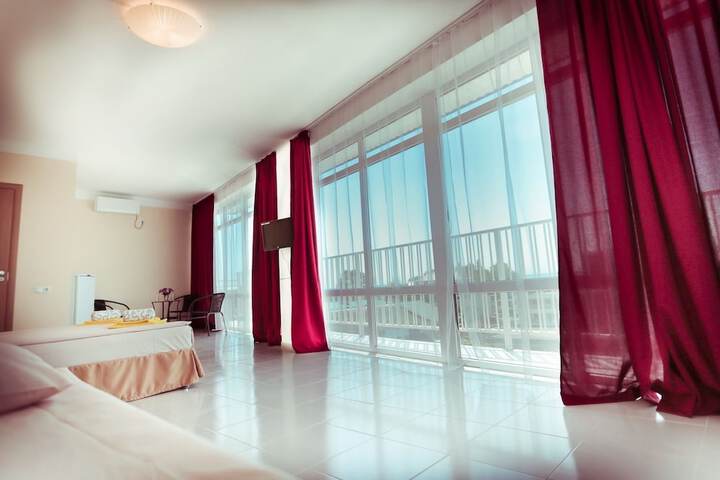 Room 17 of 49