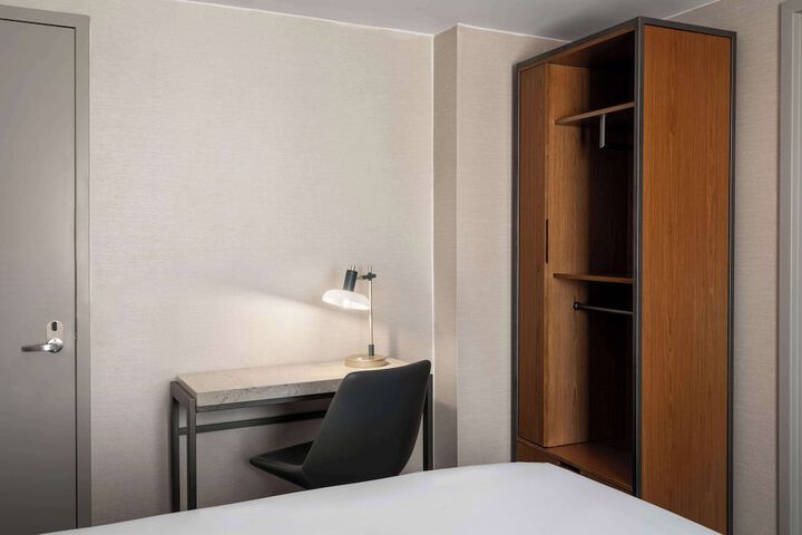 Room 19 of 30