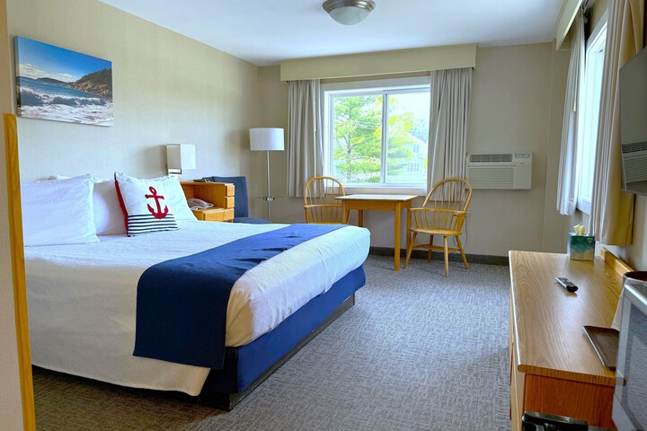 Room 35 of 111
