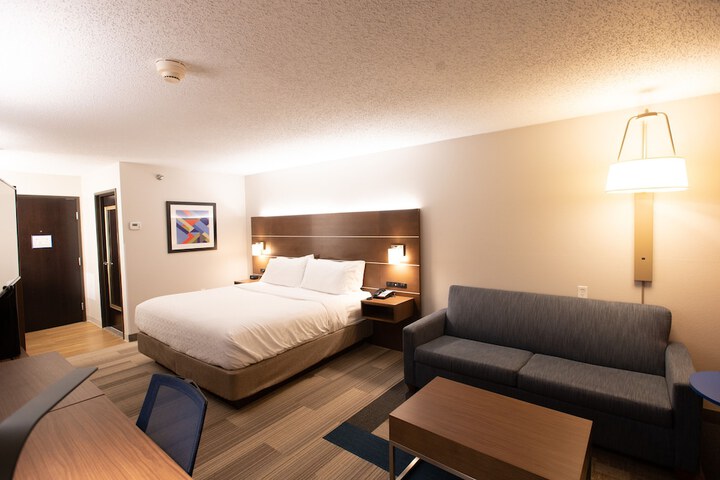 Room 17 of 87
