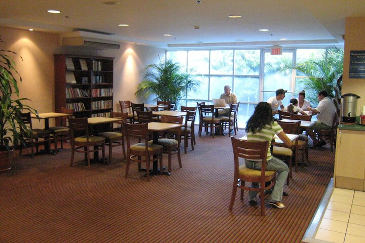 Food court
