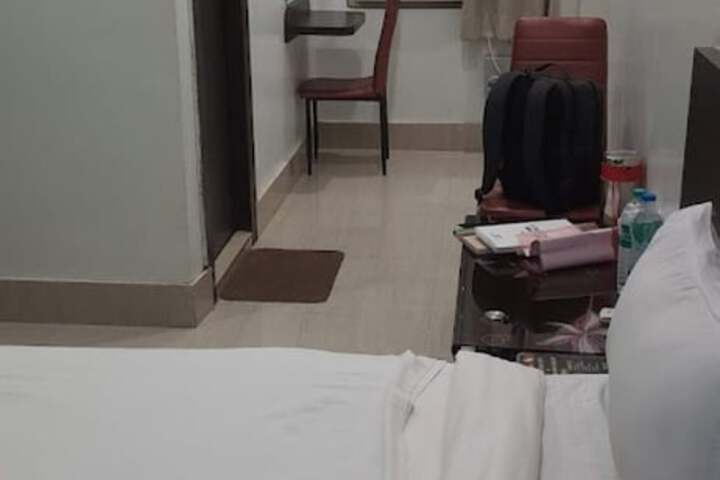 Room 17 of 23