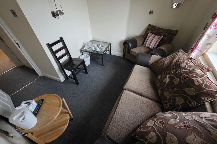 Room 32 of 39
