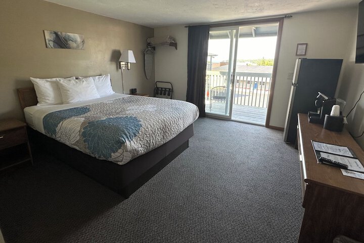 Room 19 of 48