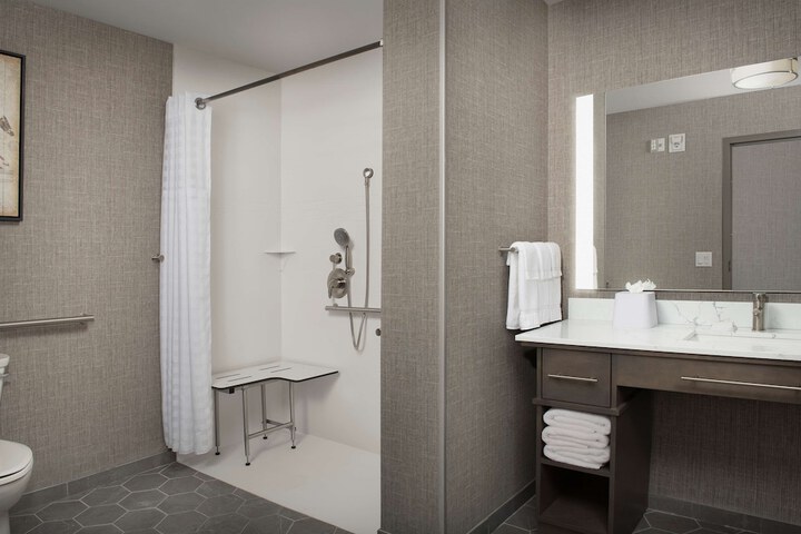 Bathroom shower