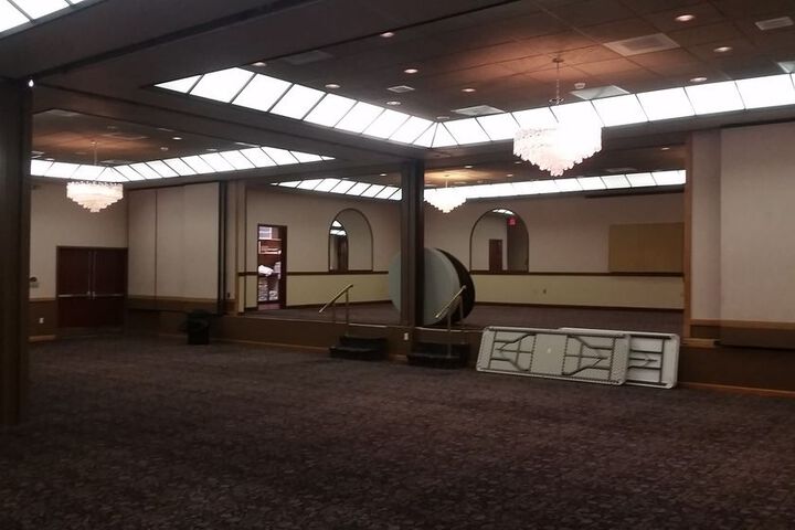 Wedding/Banquet 9 of 13