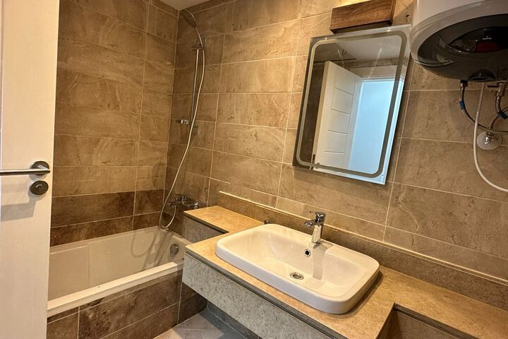 Room 2 of 15