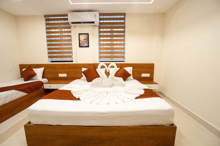 Room 6 of 20