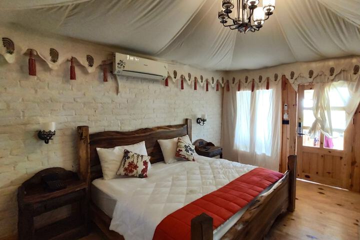 Room 10 of 37