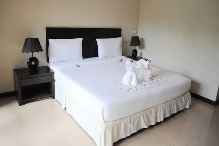 Room 3 of 31