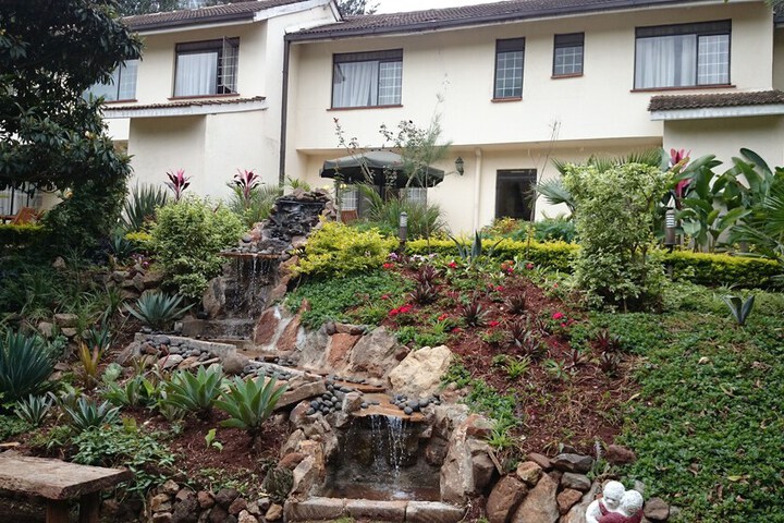 Hotel Exterior 46 of 57