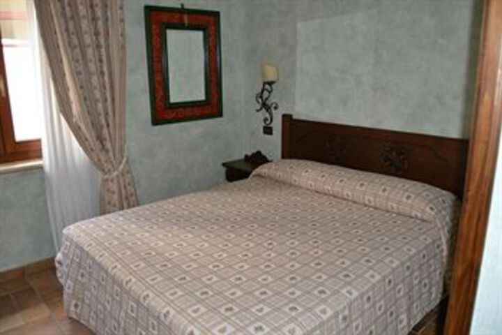 Room 17 of 29