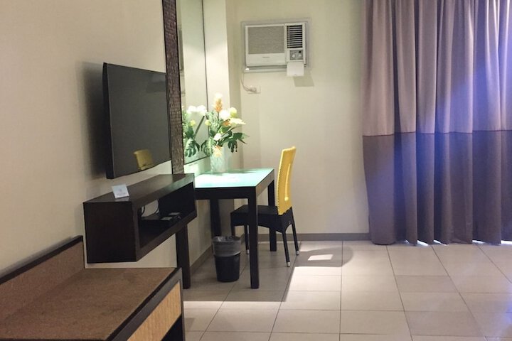 Room 7 of 65