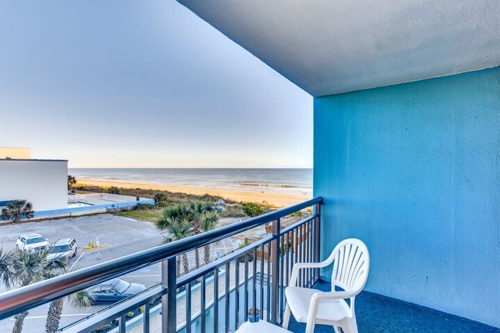 Terrace/Patio 4 of 31