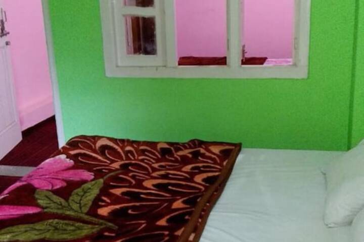 Room 3 of 16
