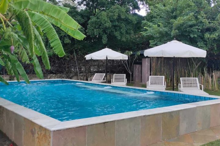 Pool 36 of 50