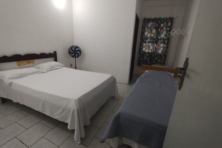 Room 3 of 37