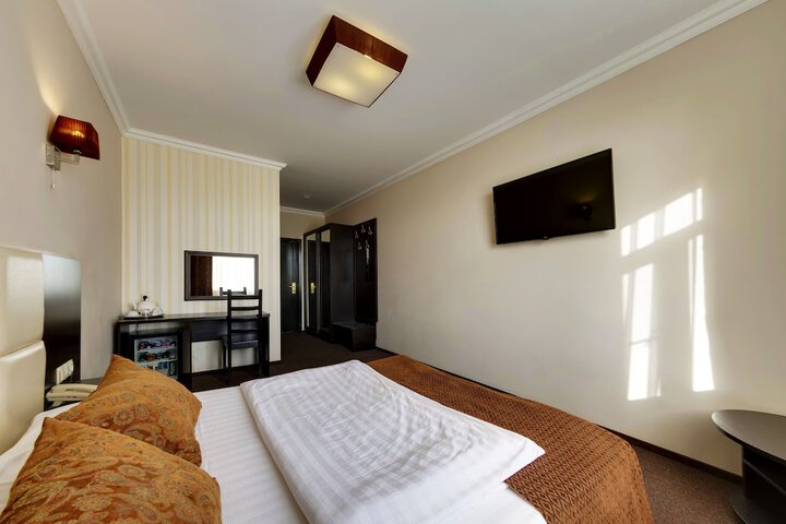 Room 16 of 59