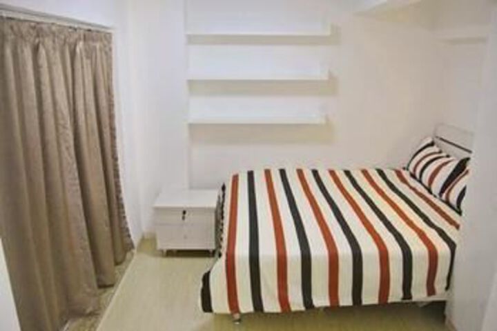 Room 5 of 40