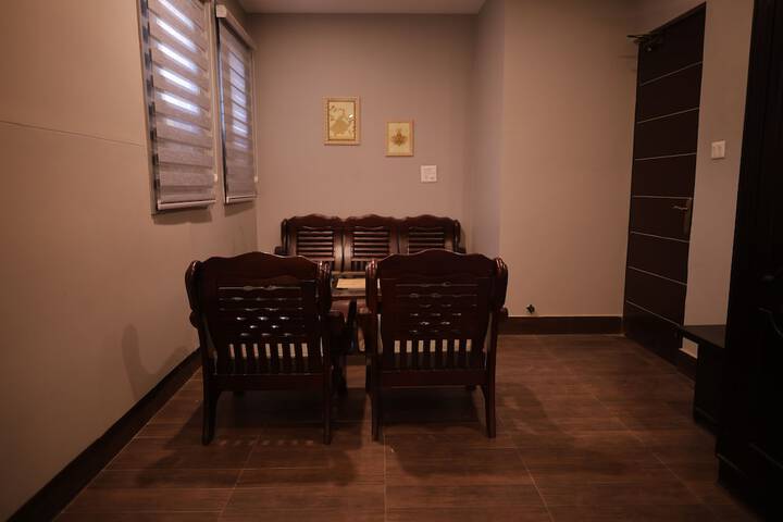 Room 13 of 76