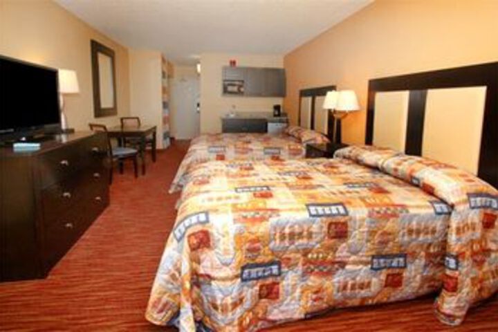 Room 13 of 24
