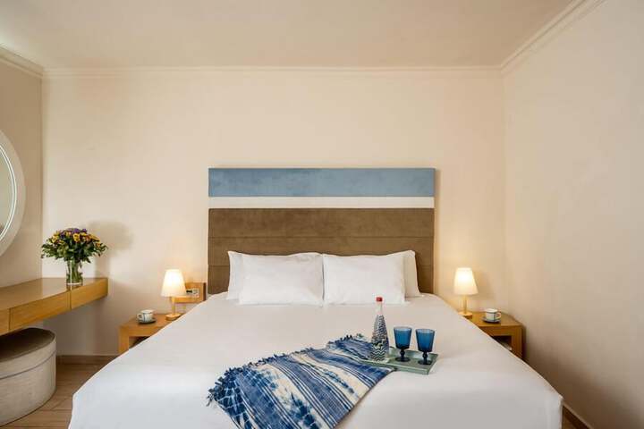 Room 48 of 136