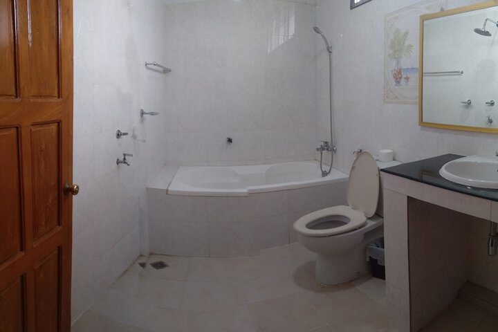 Room 18 of 47