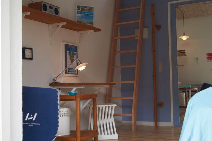 Room 9 of 22