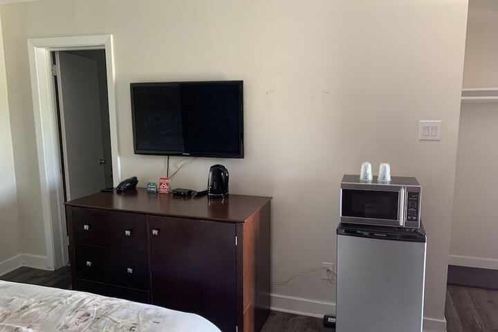 Room 4 of 45