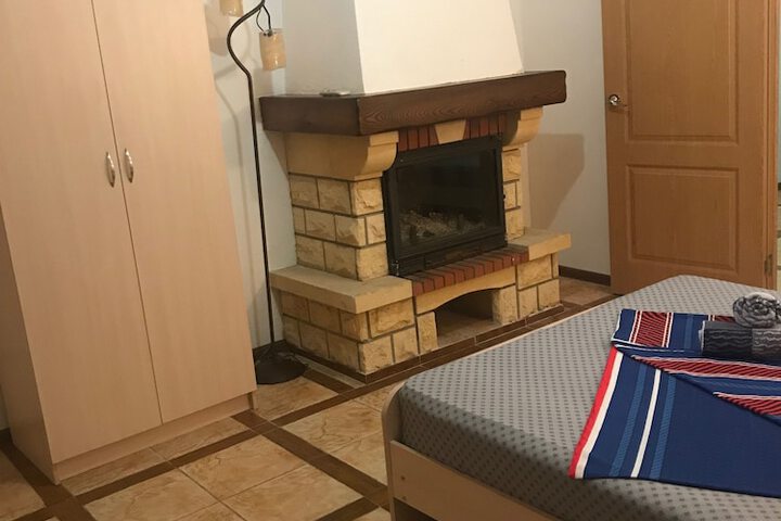 Room 25 of 29