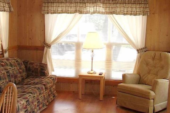 Room 4 of 17