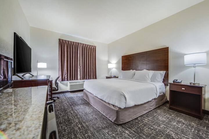 Room 32 of 73