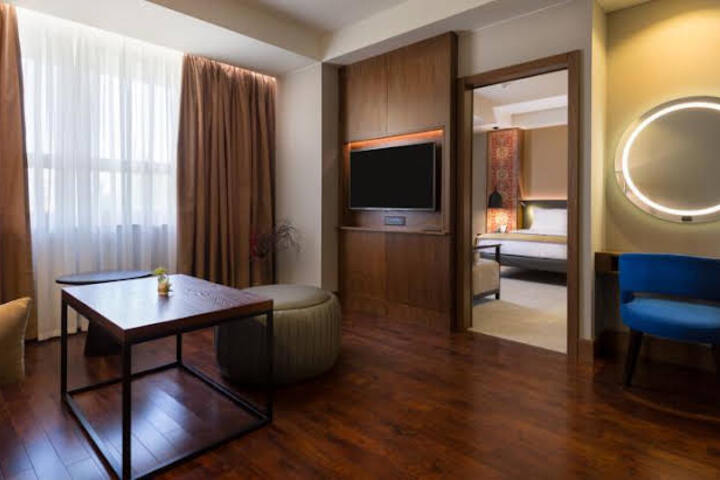 Golden Palace Hotel