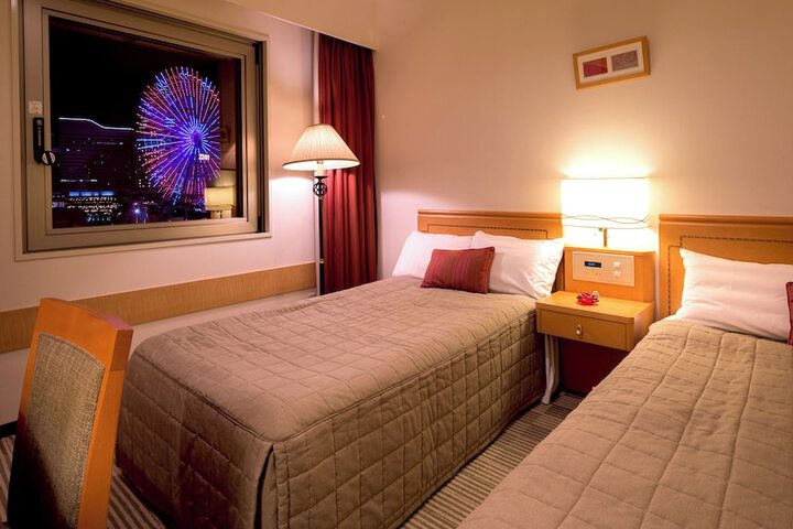 Room 28 of 89